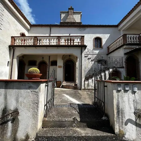 Casa Maria Host - - Rossano בית נופש