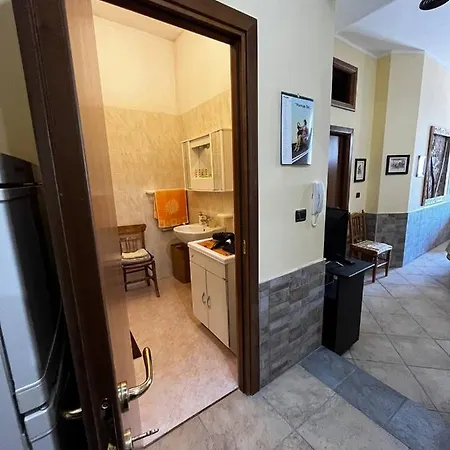 Casa Maria Host - - Rossano * Case San Francesco